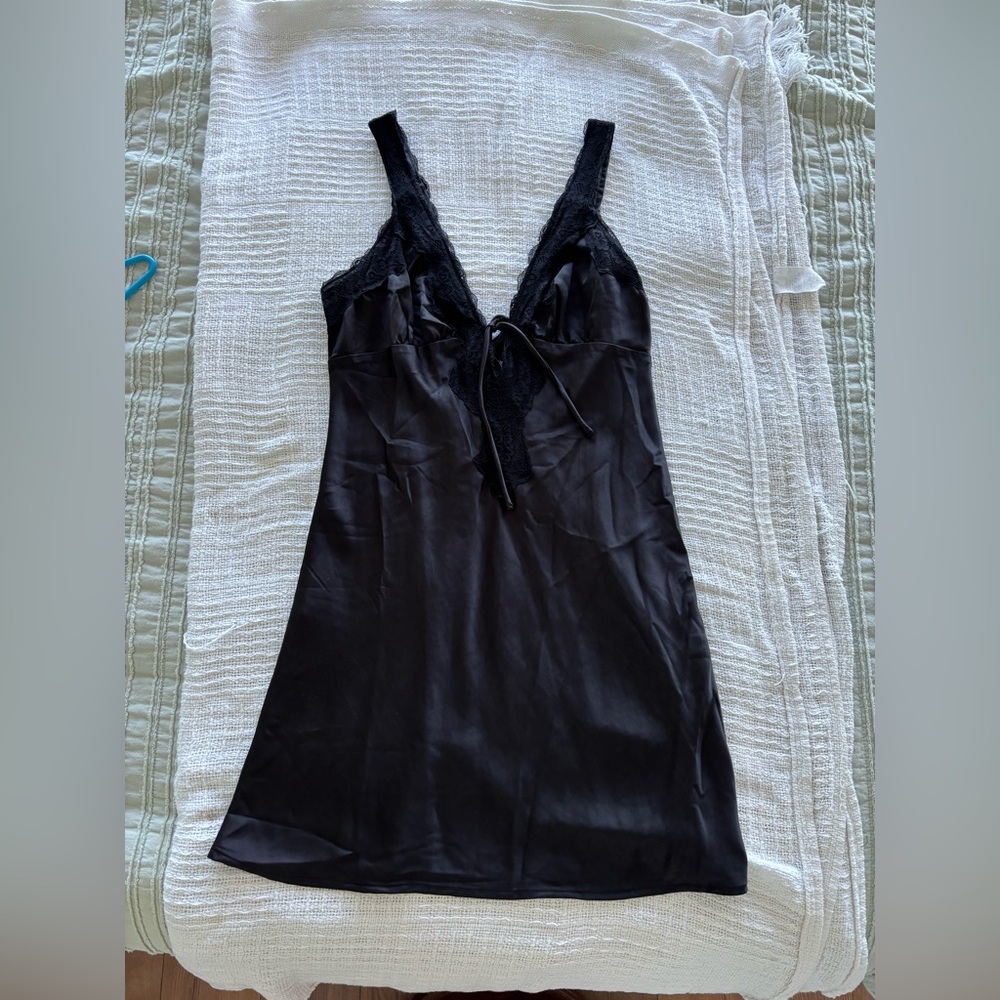 Elegant Black Lace Trim Mini Dress